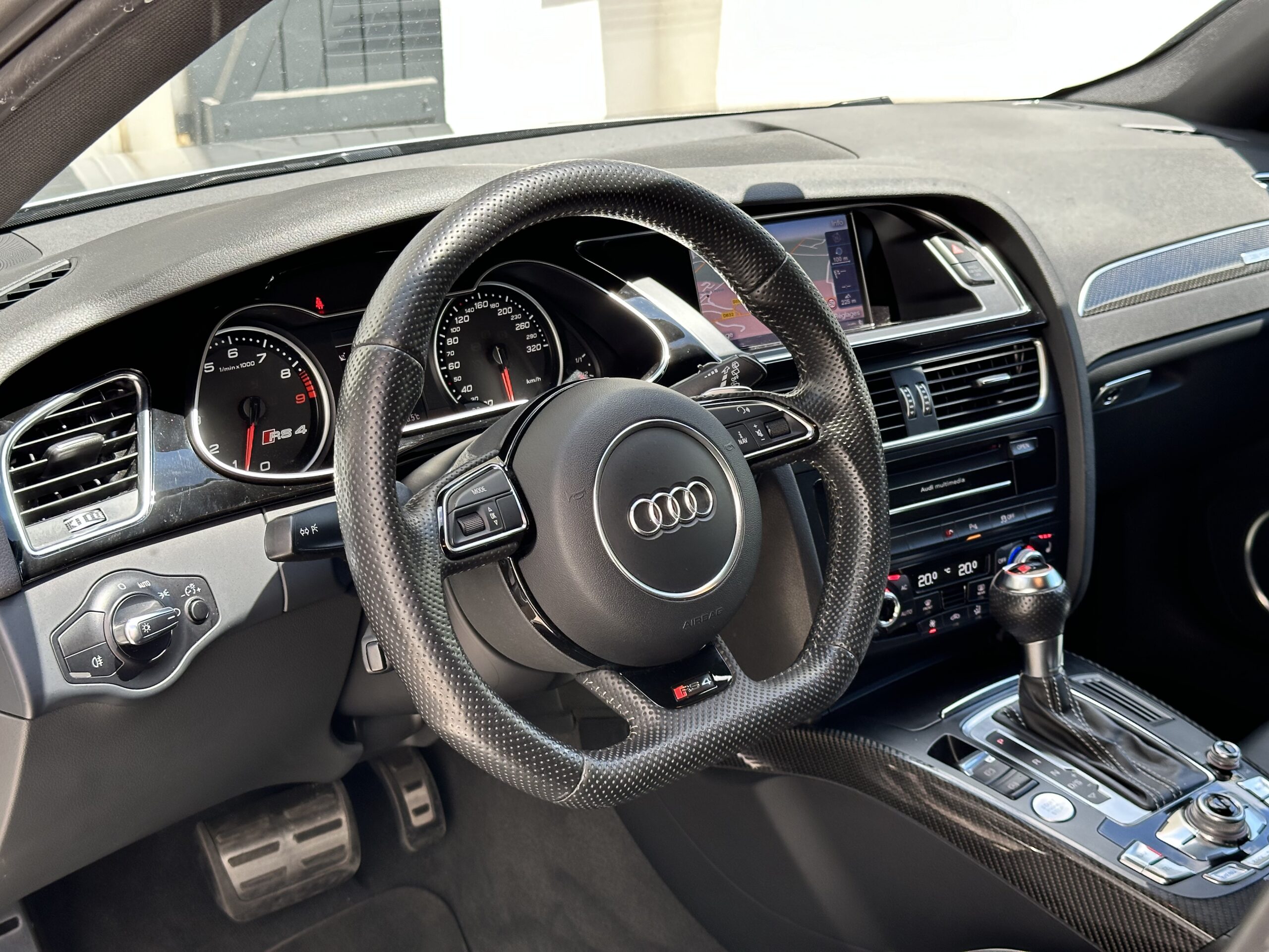 AUDI RS4 Avant 4.2 V8