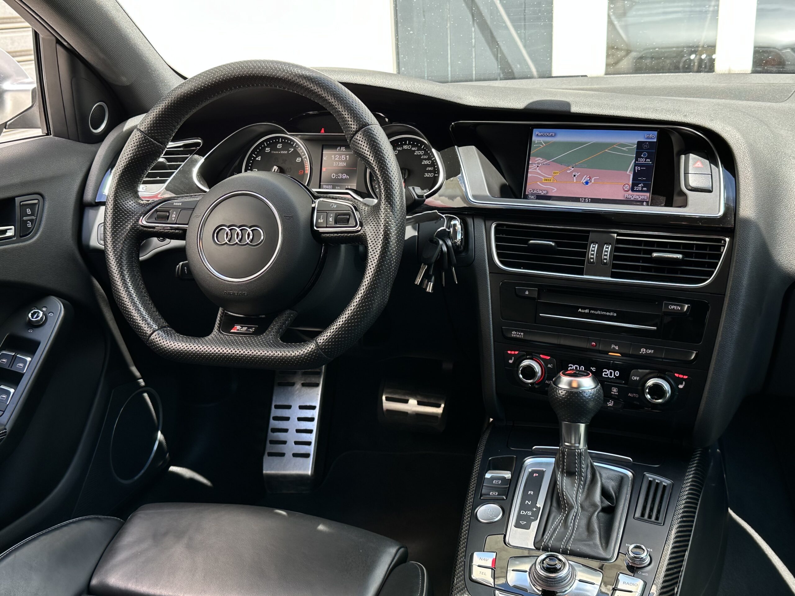 AUDI RS4 Avant 4.2 V8