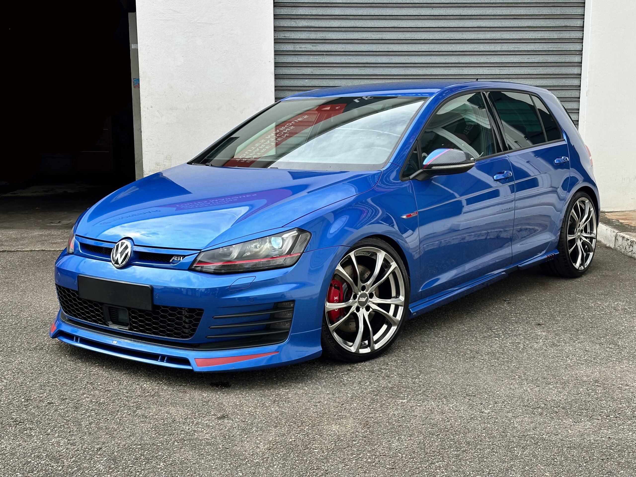 VOLKSWAGEN Golf VII GTI Performance ABT