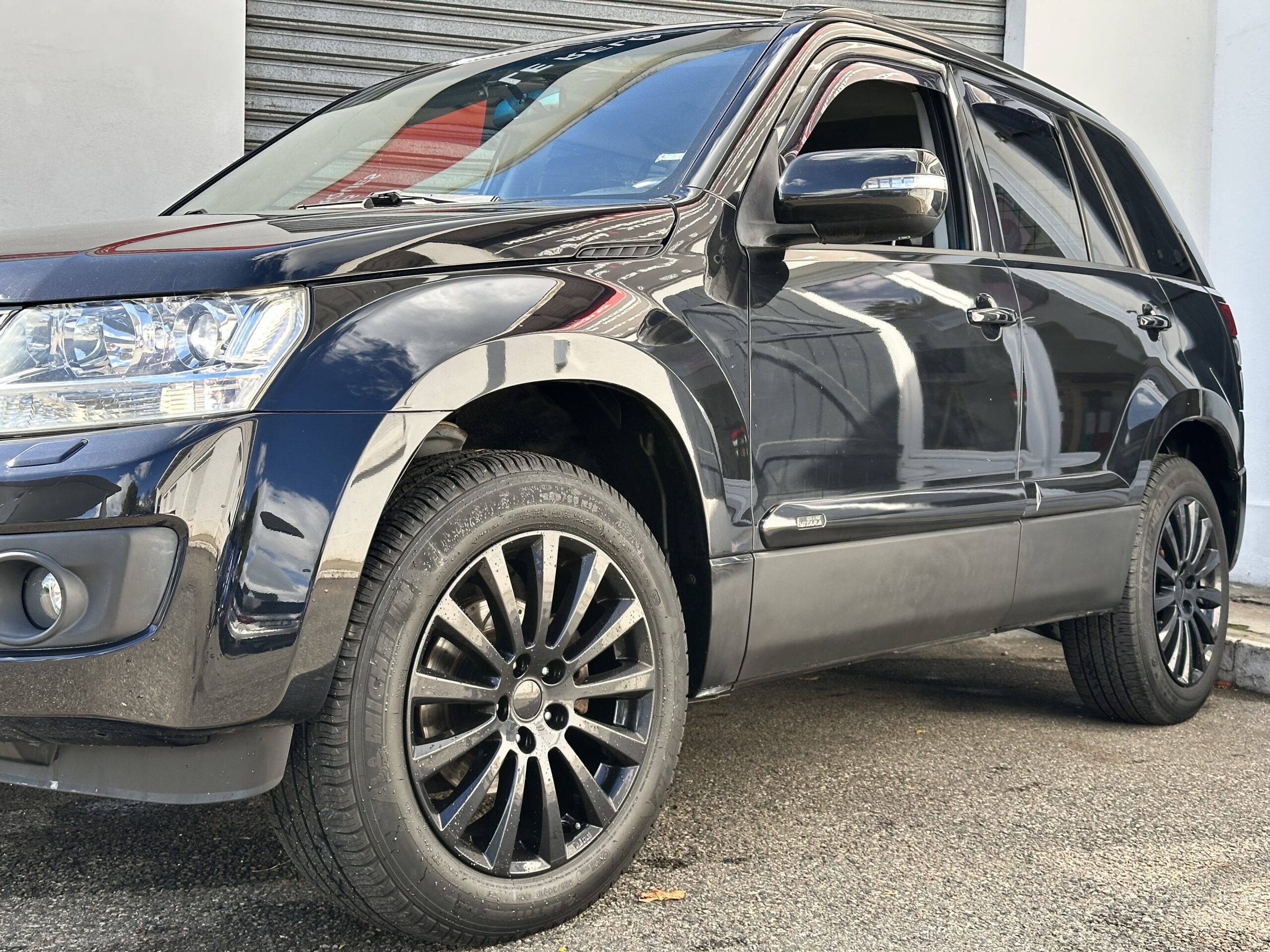 Suzuki Grand Vitara II 3.2 V6 “Édition 20ème Anniversaire”