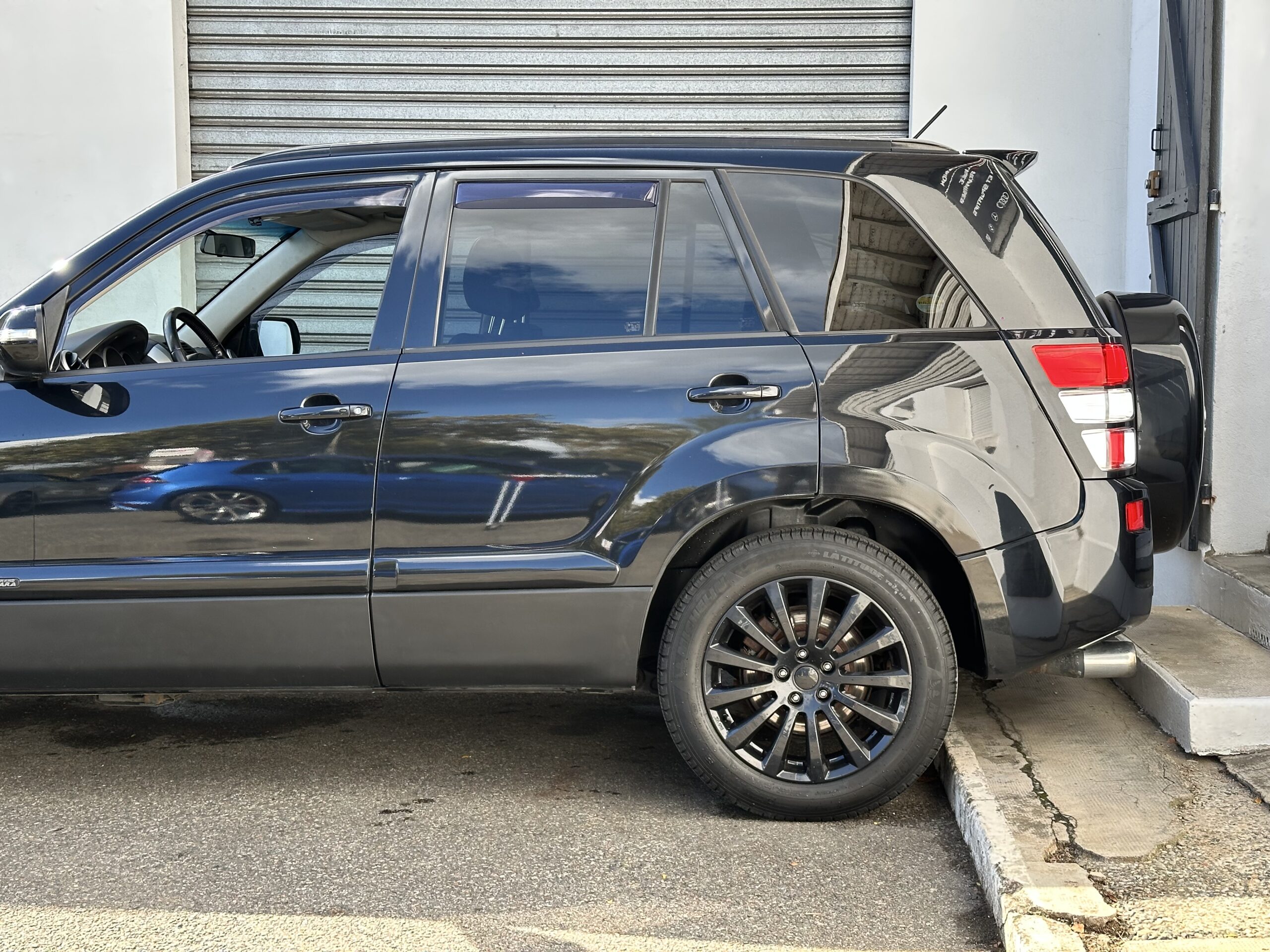 Suzuki Grand Vitara II 3.2 V6 “Édition 20ème Anniversaire”