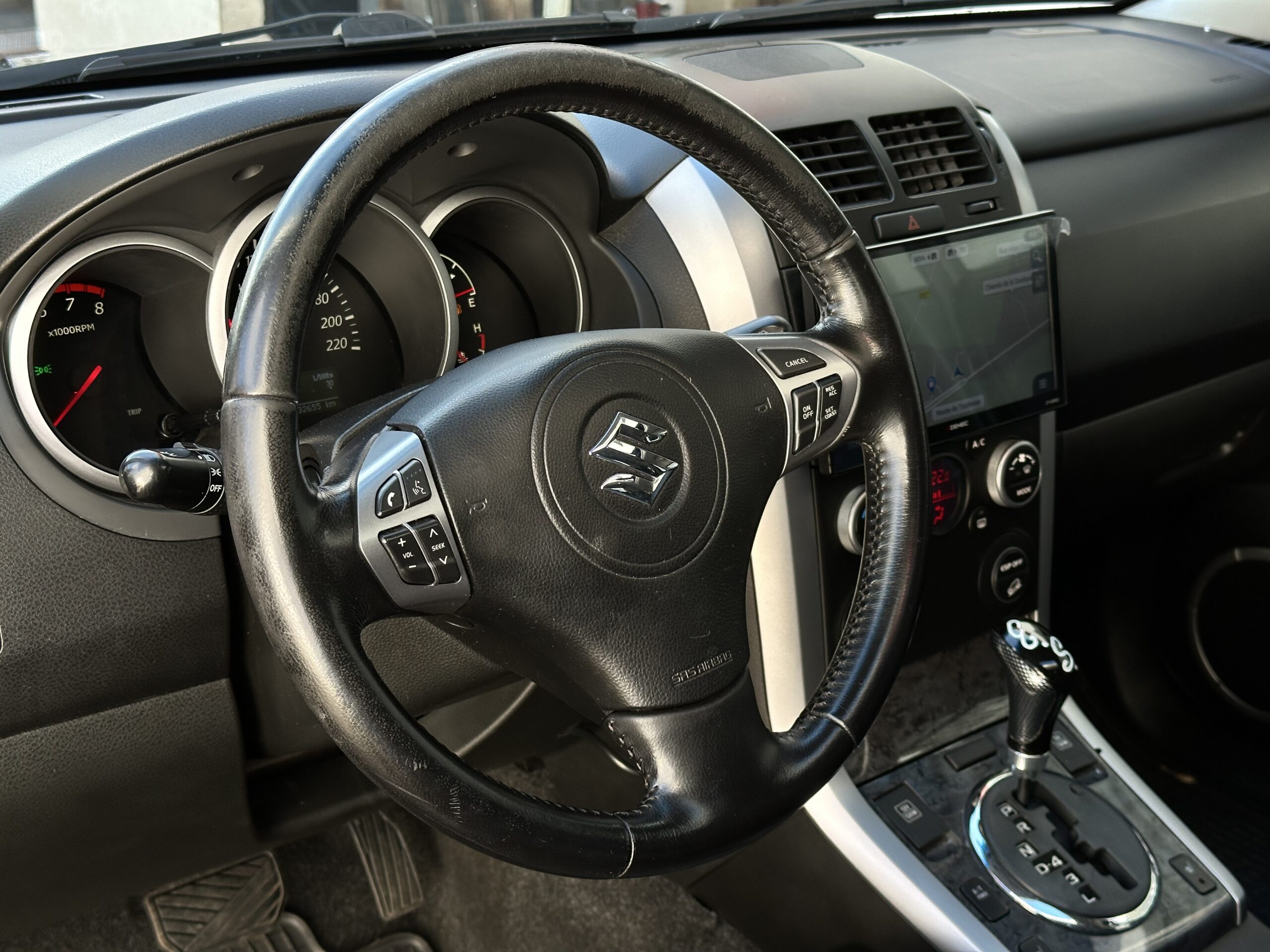 Suzuki Grand Vitara II 3.2 V6 “Édition 20ème Anniversaire”