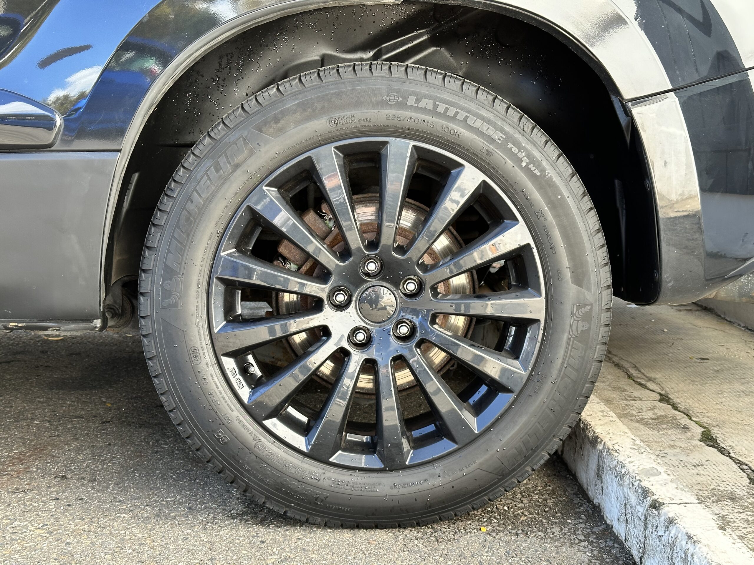 Suzuki Grand Vitara II 3.2 V6 “Édition 20ème Anniversaire”