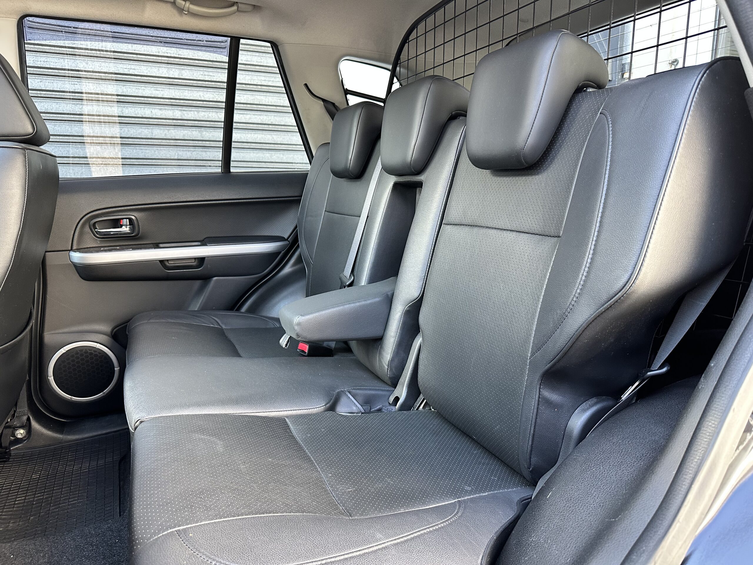 Suzuki Grand Vitara II 3.2 V6 “Édition 20ème Anniversaire”