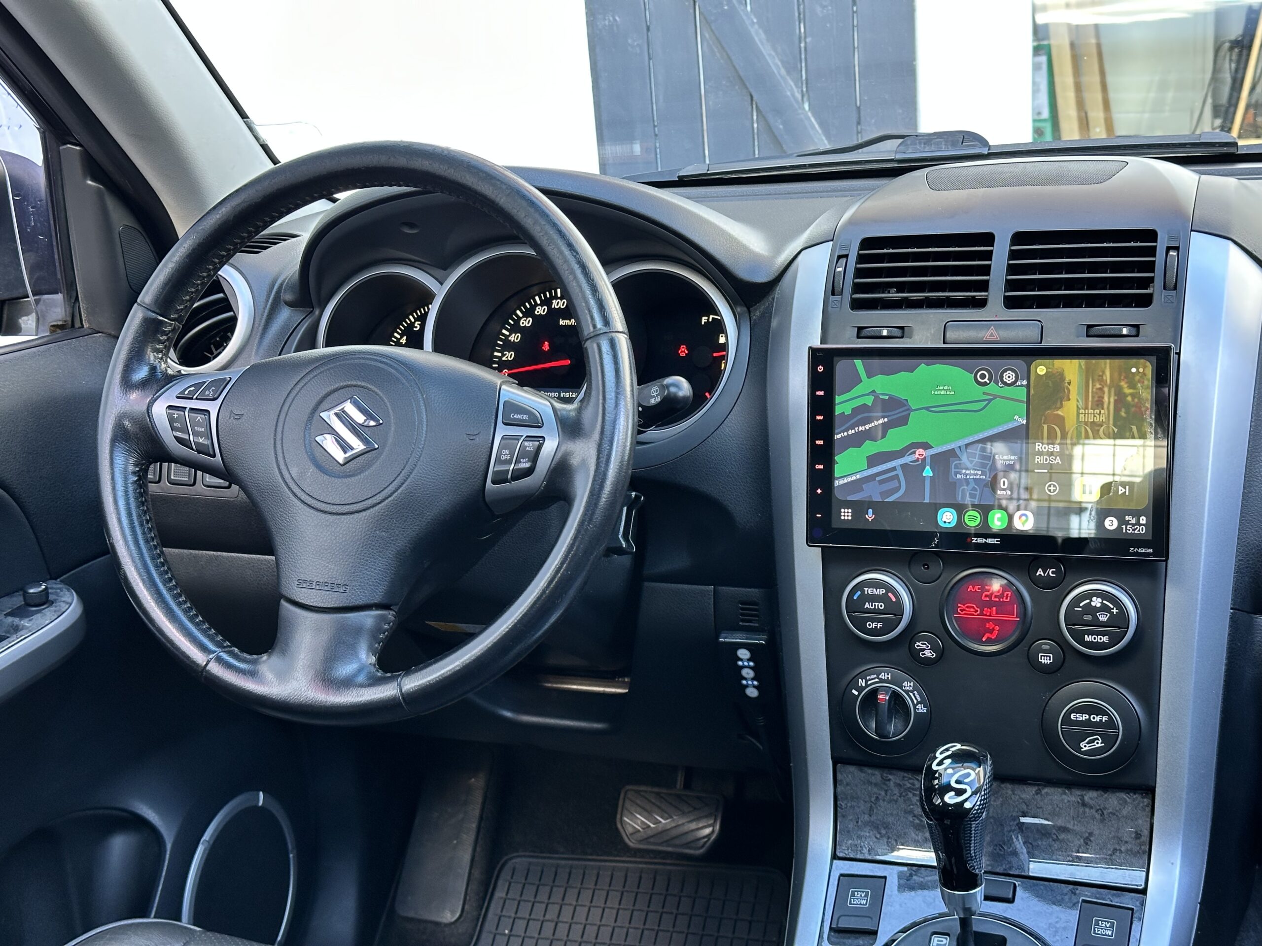 Suzuki Grand Vitara II 3.2 V6 “Édition 20ème Anniversaire”