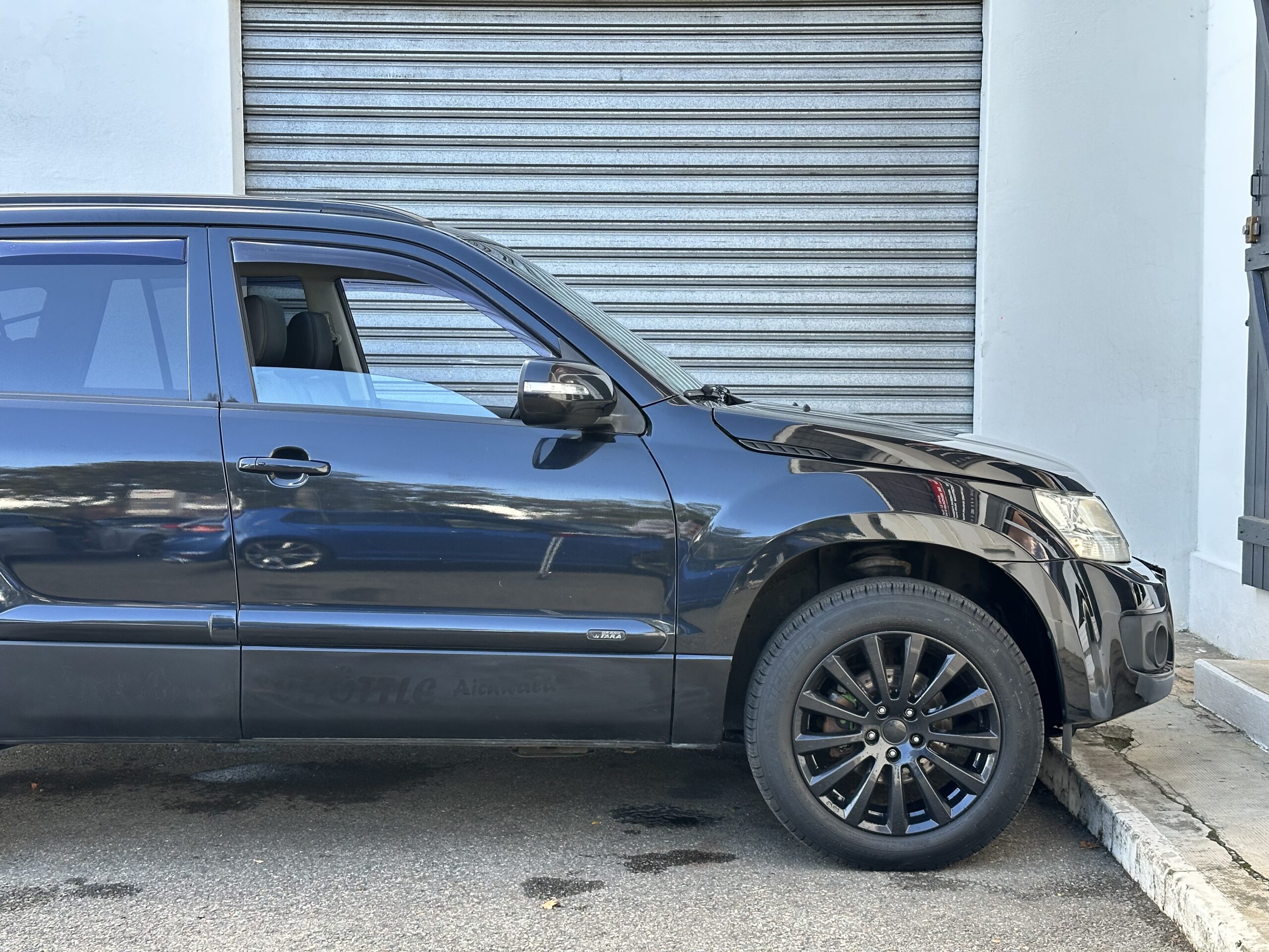 Suzuki Grand Vitara II 3.2 V6 “Édition 20ème Anniversaire”