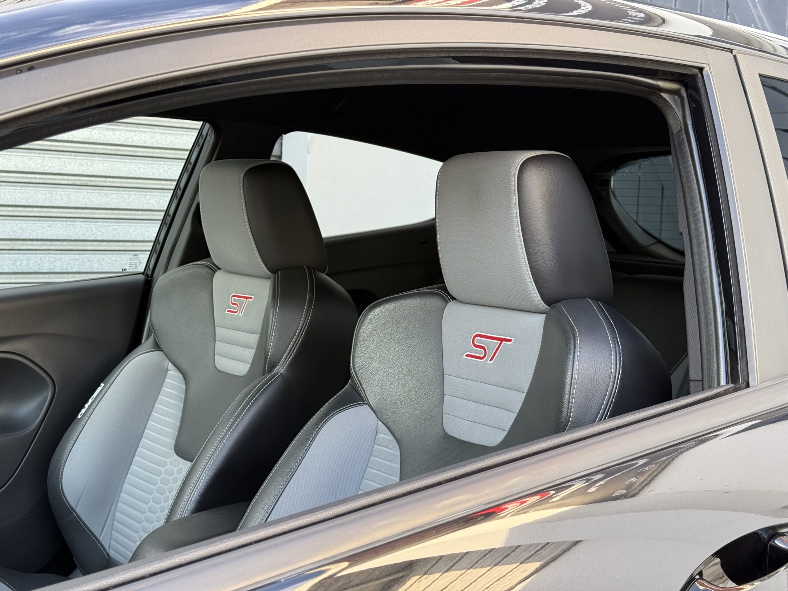 FORD Fiesta ST 182ch à vendre deuxième main, échappement milltek