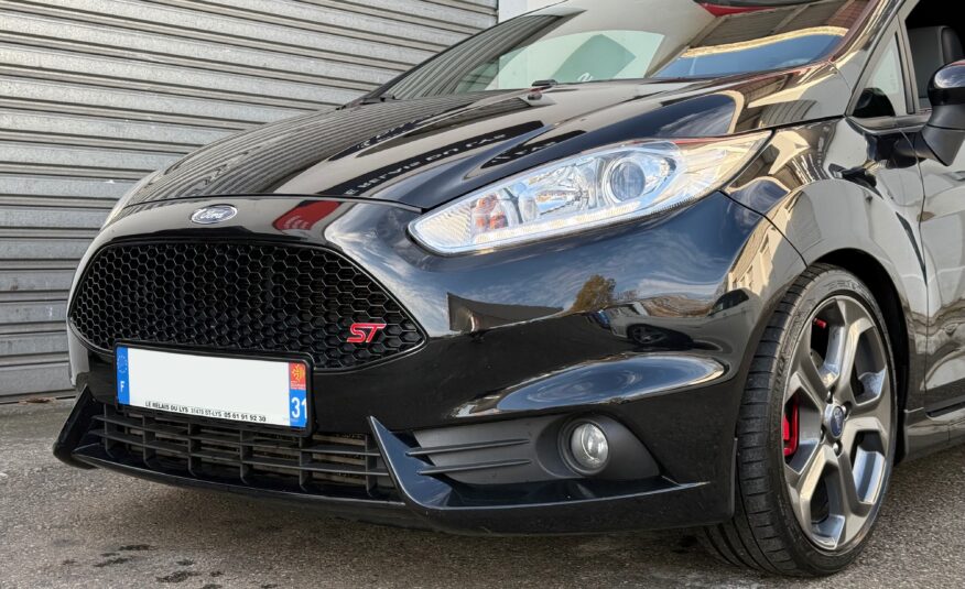 FORD Fiesta ST 182ch à vendre deuxième main, échappement milltek