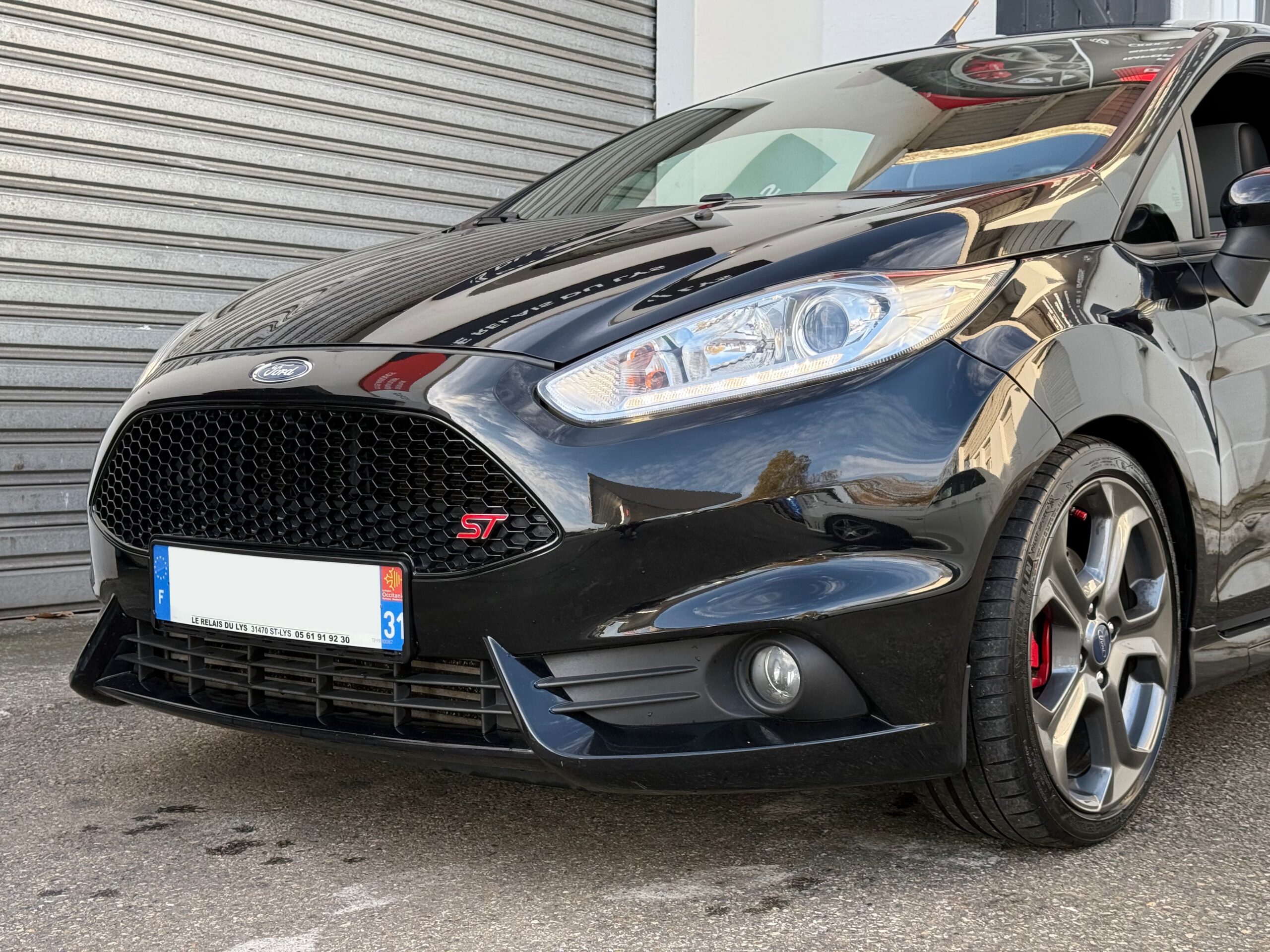 FORD Fiesta ST 182ch à vendre deuxième main, échappement milltek