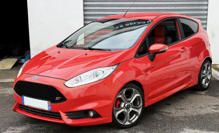 FORD Fiesta ST 182 1.6 Ecoboost – Lava Rot