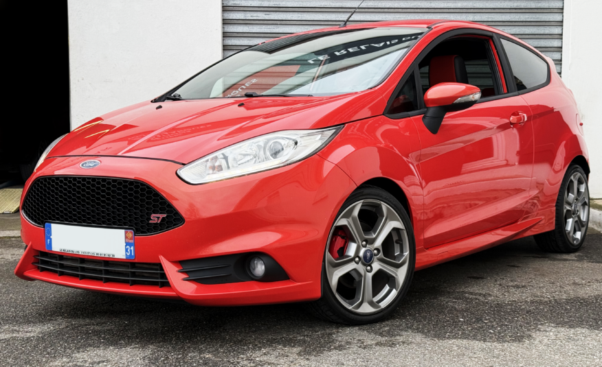 FORD Fiesta ST 182 1.6 Ecoboost – Lava Rot