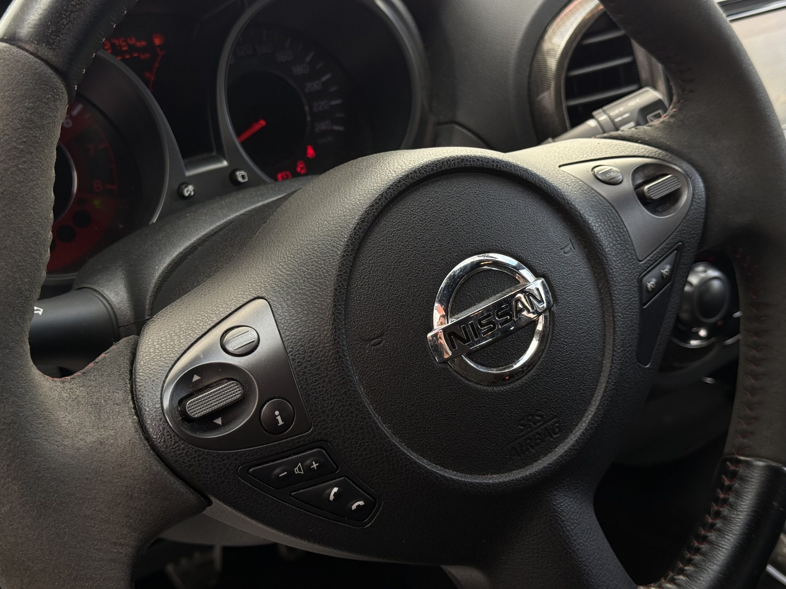 Nissan Juke Nismo à vendre Toulouse Le Relais du lys spécialiste véhicule sportif premium entretien réparation importation