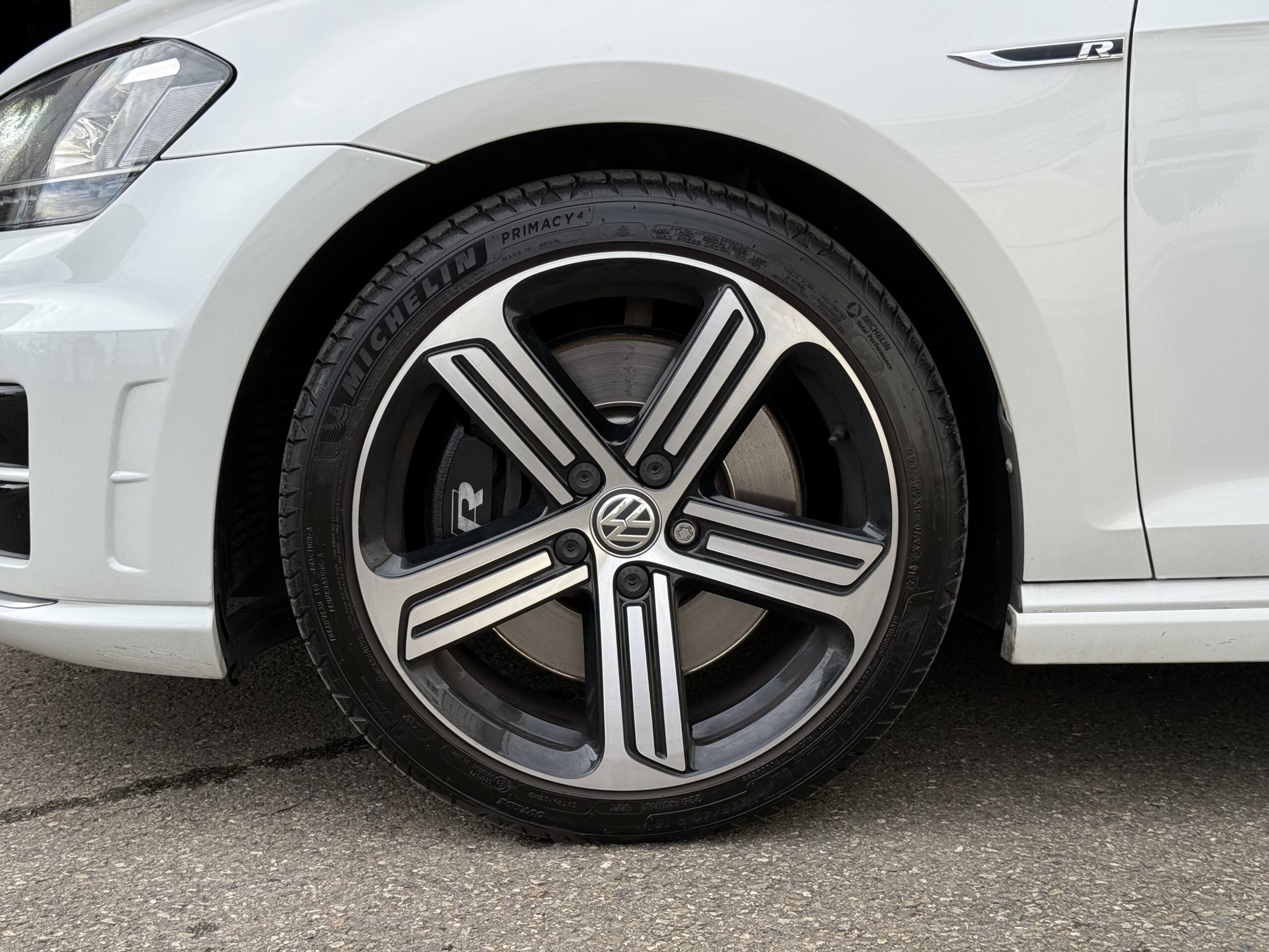 Volkswagen Golf 7R DSG6 3P 300ch à vendre occasion Toulouse importation véhicule premium et sportif entretien reparation