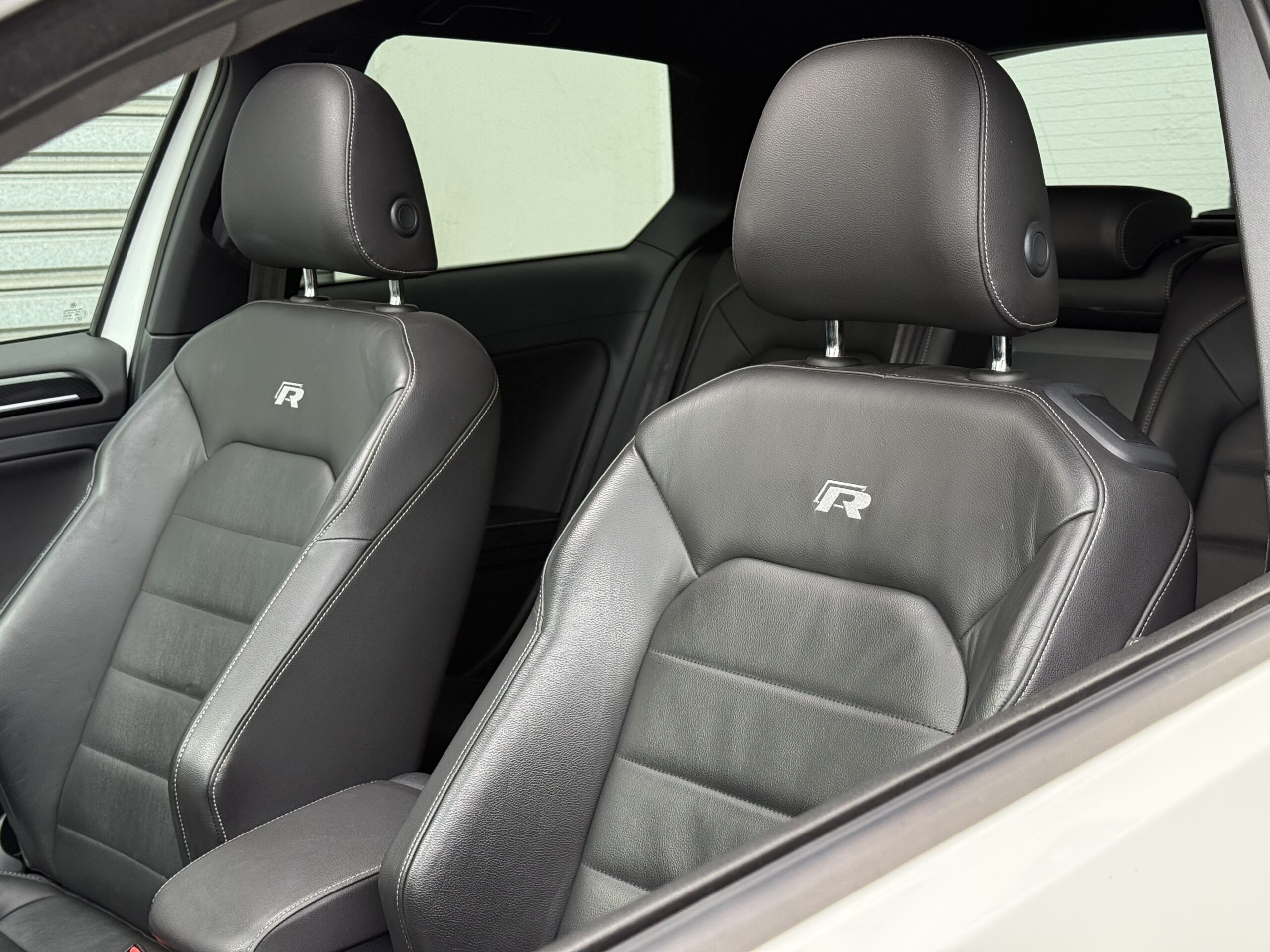 Volkswagen Golf 7R DSG6 3P 300ch à vendre occasion Toulouse importation véhicule premium et sportif entretien reparation