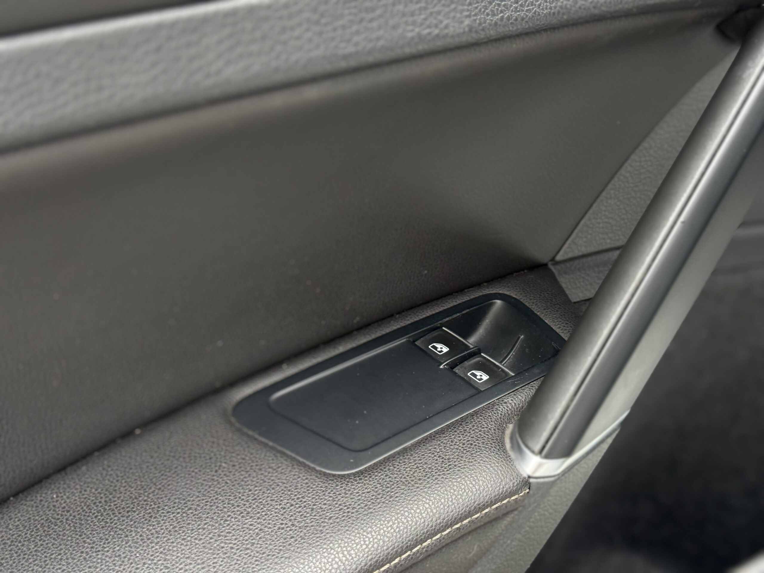 Volkswagen Golf 7R DSG6 3P 300ch à vendre occasion Toulouse importation véhicule premium et sportif entretien reparation