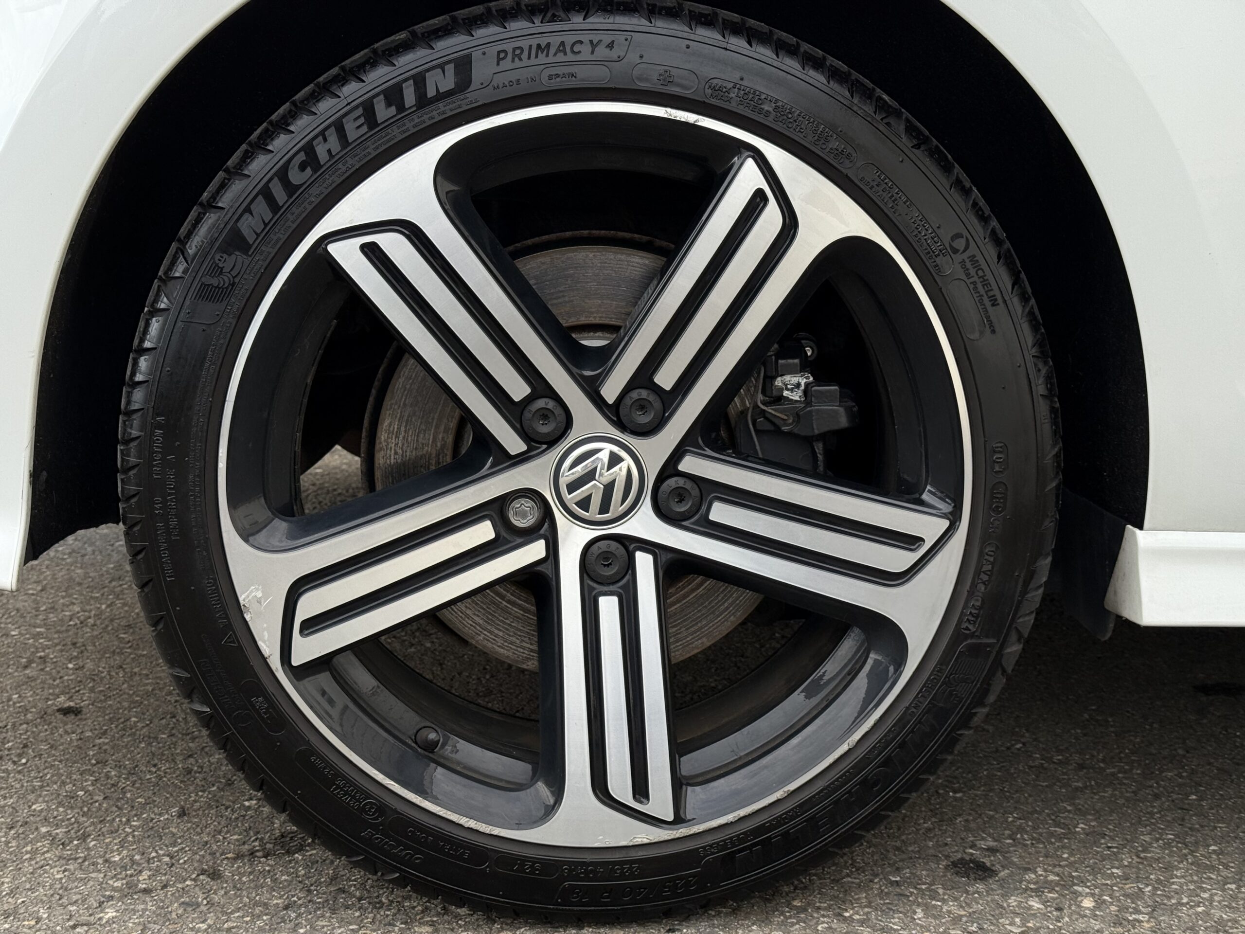 Volkswagen Golf 7R DSG6 3P 300ch à vendre occasion Toulouse importation véhicule premium et sportif entretien reparation