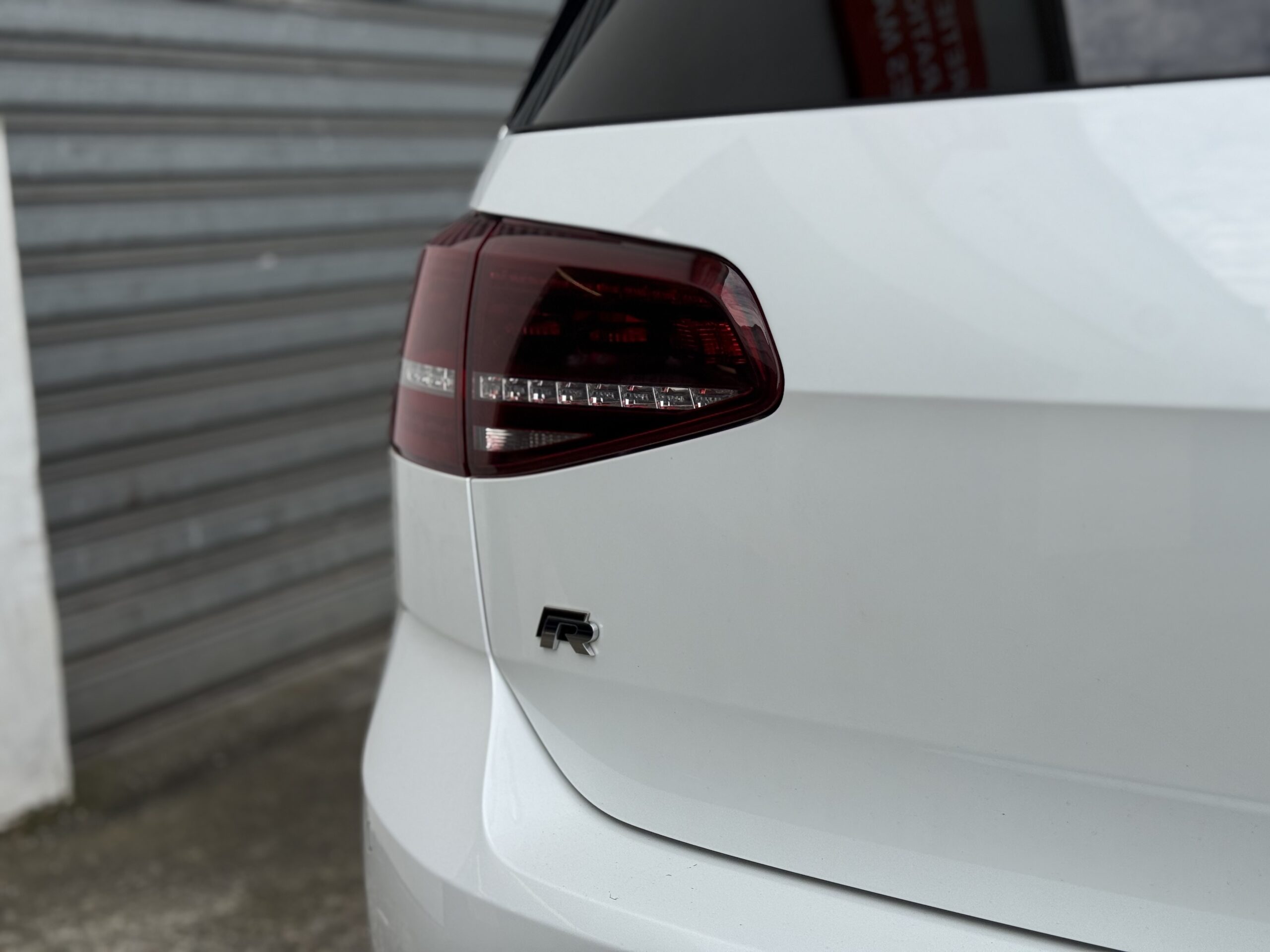 Volkswagen Golf 7R DSG6 3P 300ch à vendre occasion Toulouse importation véhicule premium et sportif entretien reparation