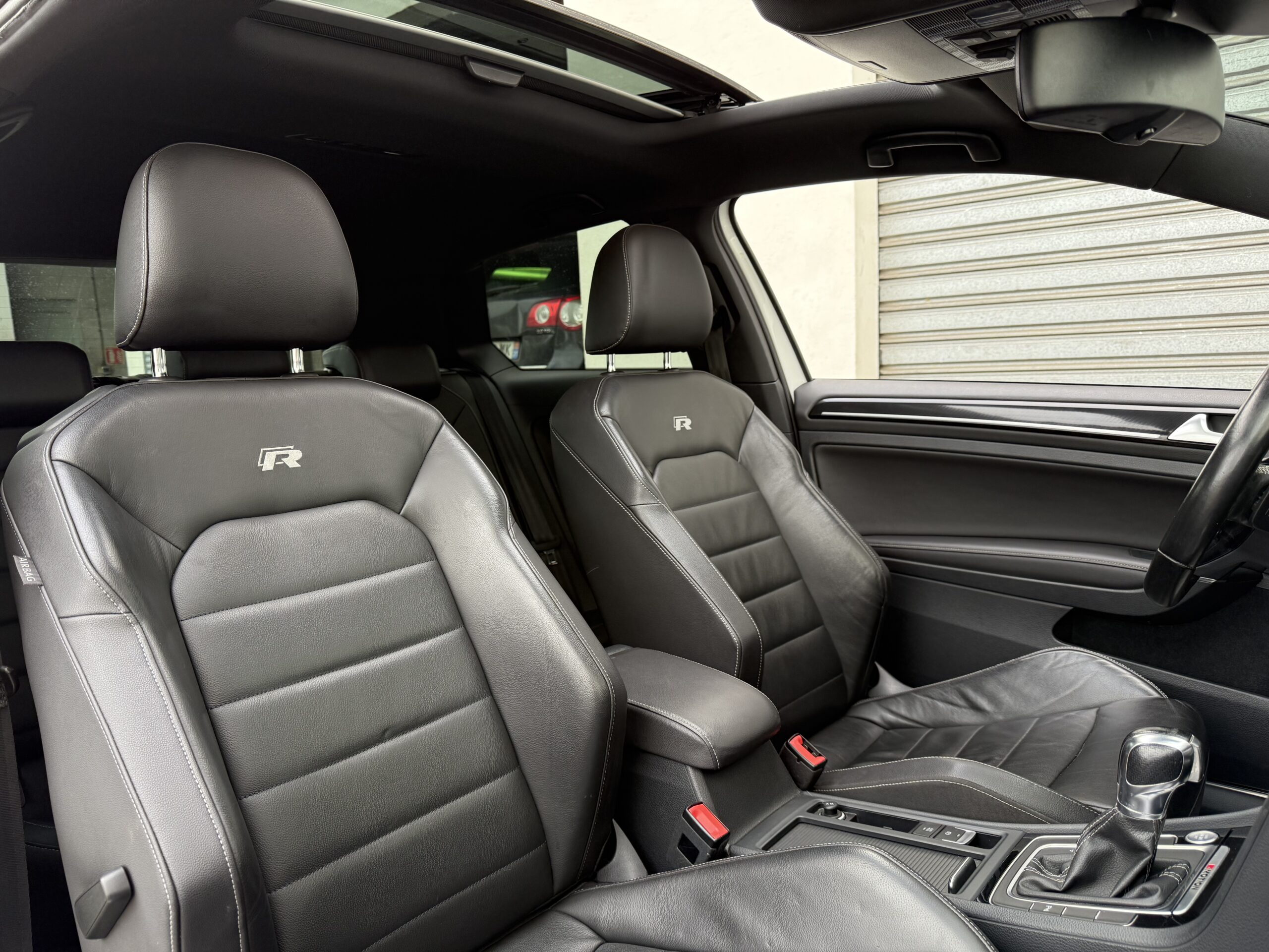 Volkswagen Golf 7R DSG6 3P 300ch à vendre occasion Toulouse importation véhicule premium et sportif entretien reparation