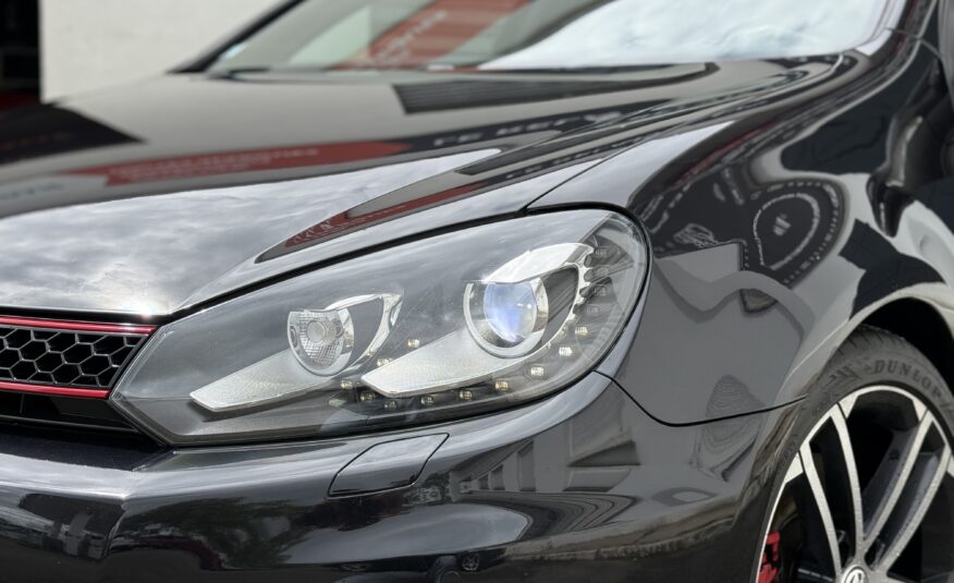 Volkswagen Golf VI GTI 210