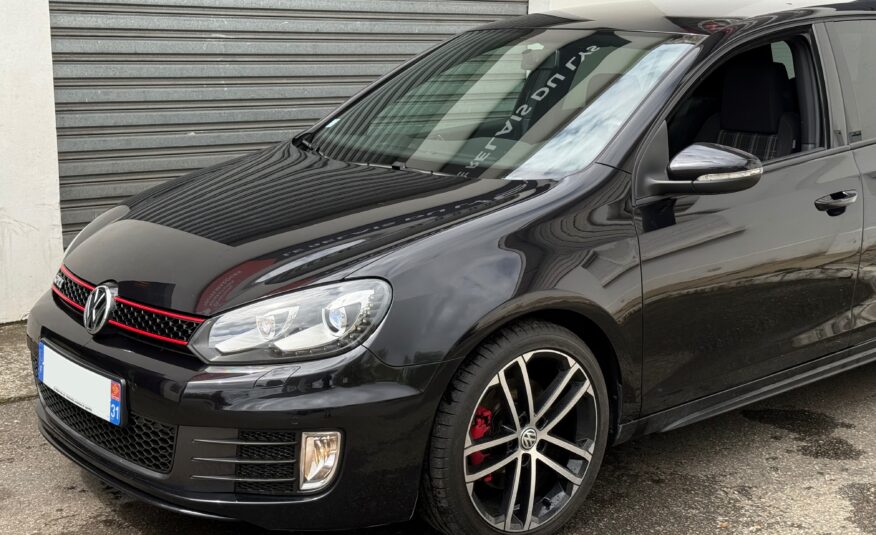 Volkswagen Golf VI GTI 210
