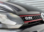 Volkswagen Golf VI GTI 210