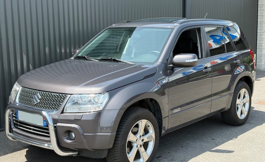 Suzuki Grand Vitara II 3.2 V6 “Édition 20ème Anniversaire”