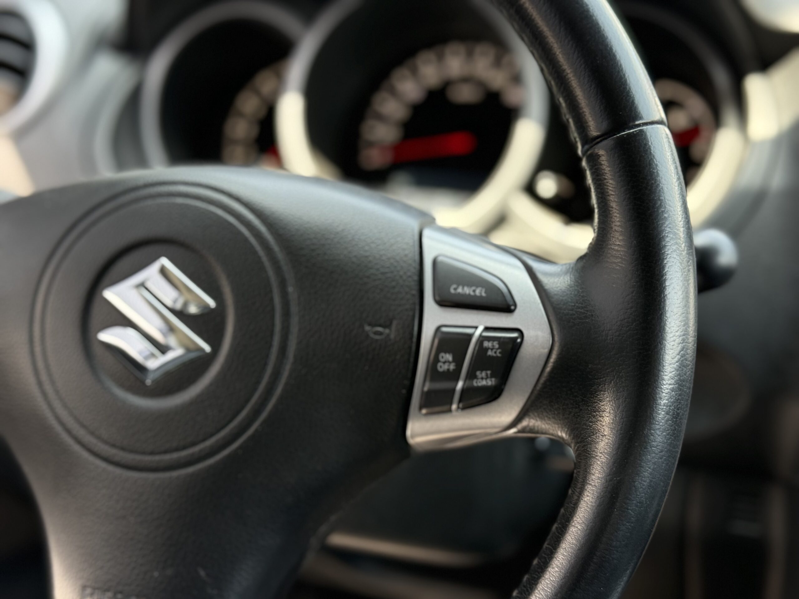 Suzuki Grand Vitara II 3.2 V6 “Édition 20ème Anniversaire”